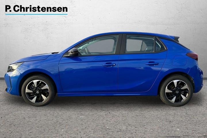 Blå Opel Corsa-e fra 2024