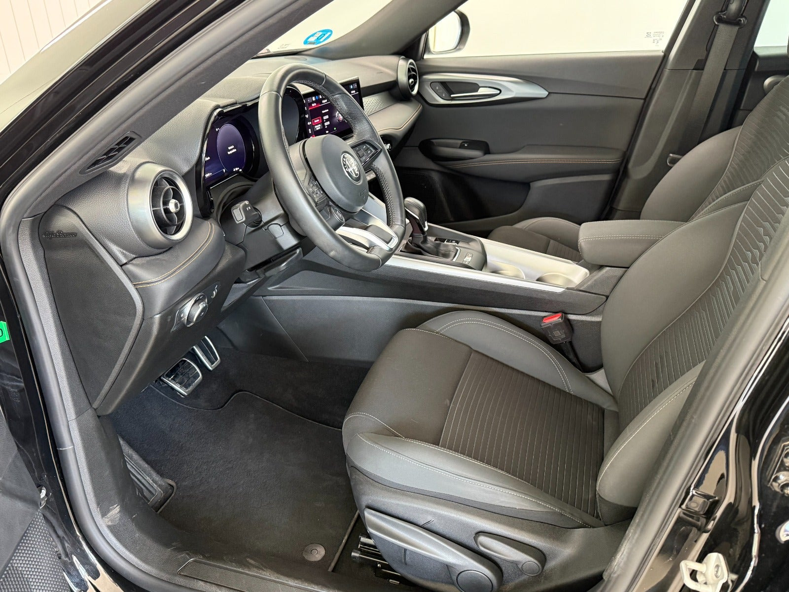 Sort Alfa Romeo Tonale fra 2024