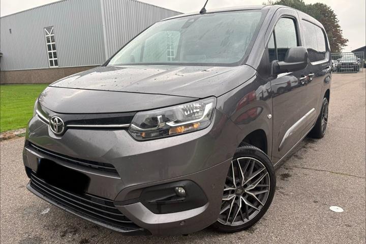 Sort Toyota ProAce City fra 2021