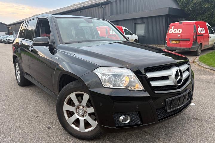 Sort Mercedes GLK220 fra 2011