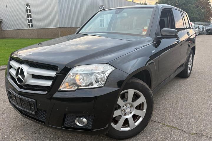 Sort Mercedes GLK220 fra 2011