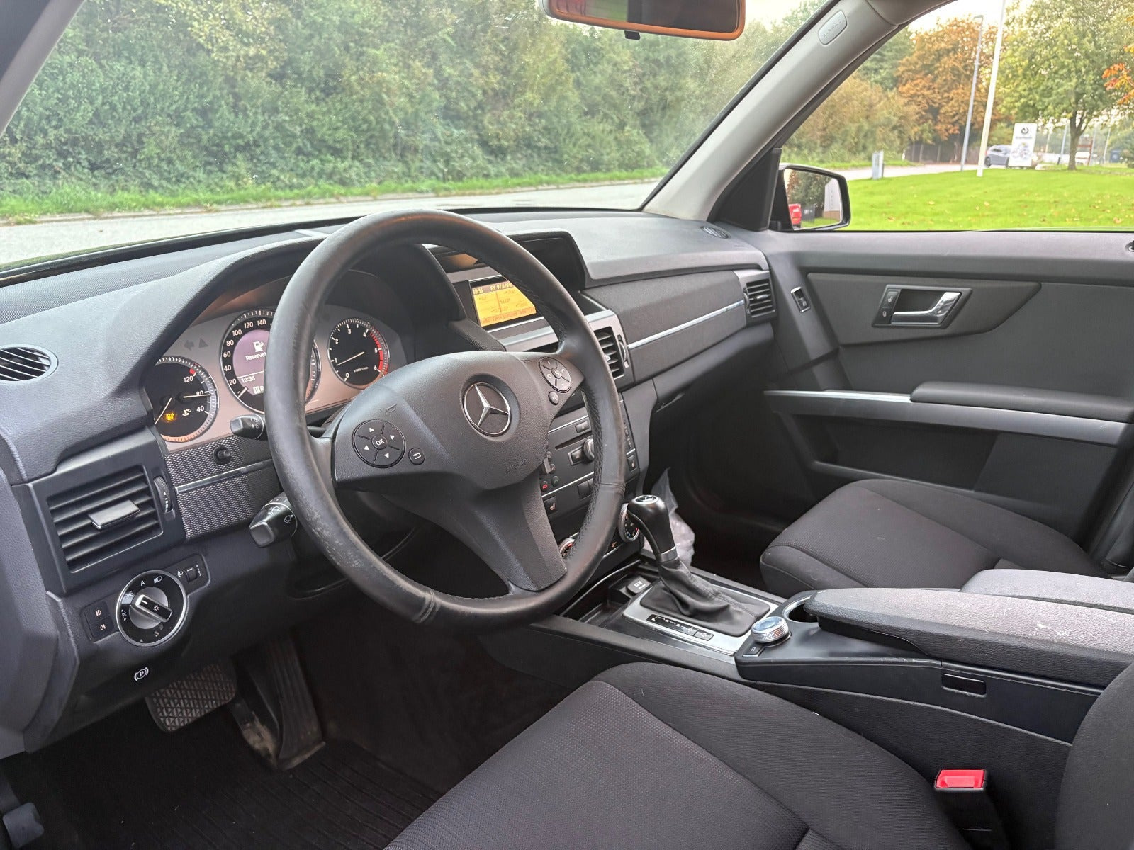 Sort Mercedes GLK220 fra 2011