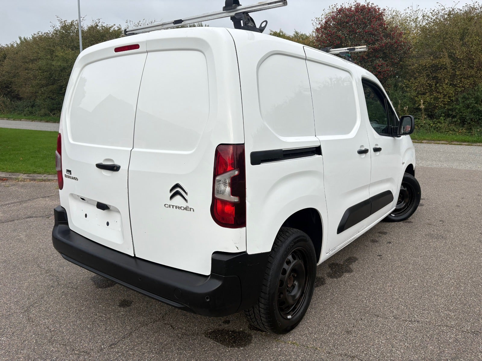 Hvid Citroën Berlingo fra 2021
