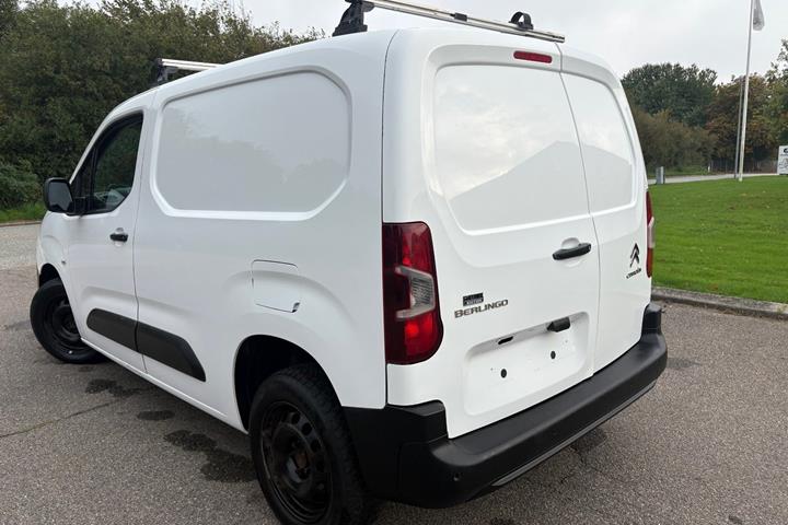 Hvid Citroën Berlingo fra 2021