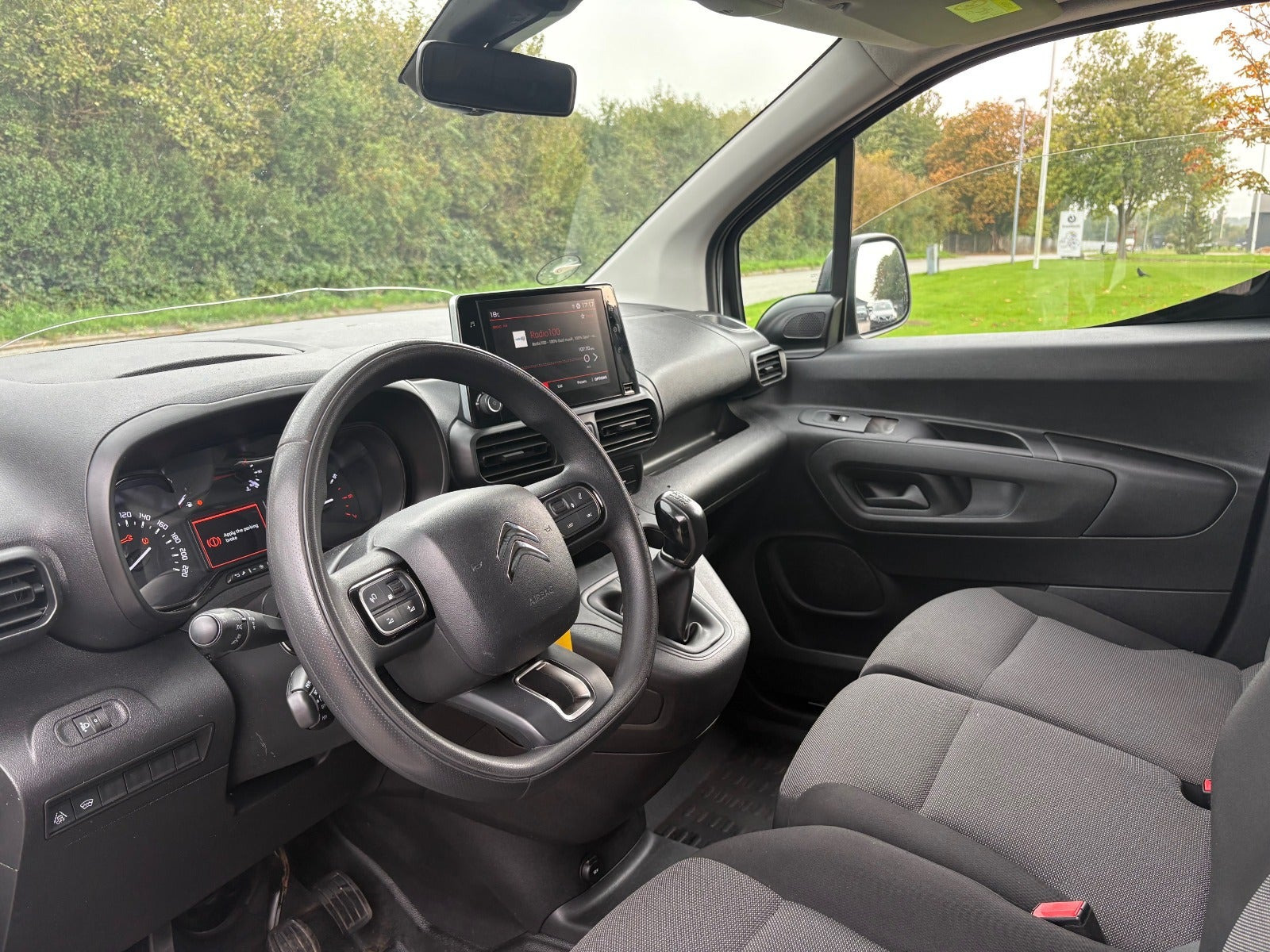 Hvid Citroën Berlingo fra 2021