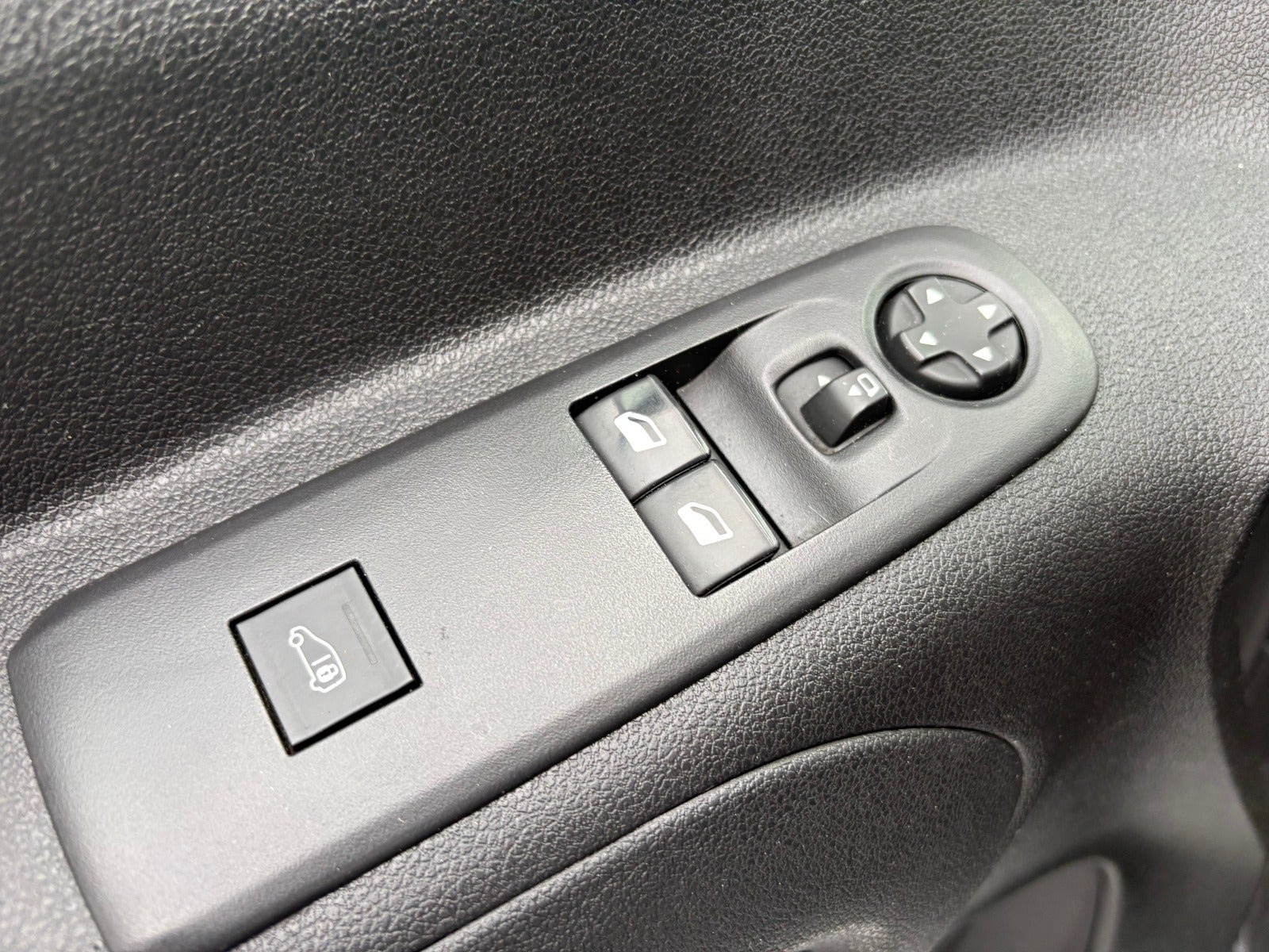 Hvid Citroën Berlingo fra 2021