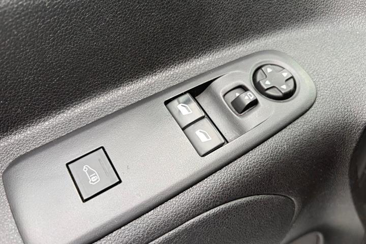 Hvid Citroën Berlingo fra 2021