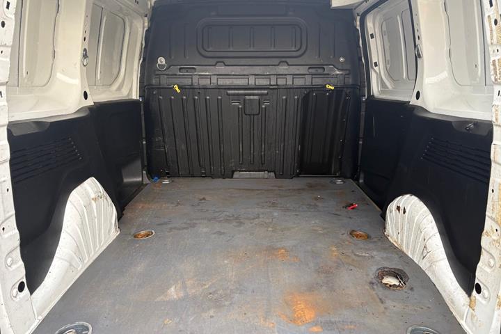 Hvid Citroën Berlingo fra 2021