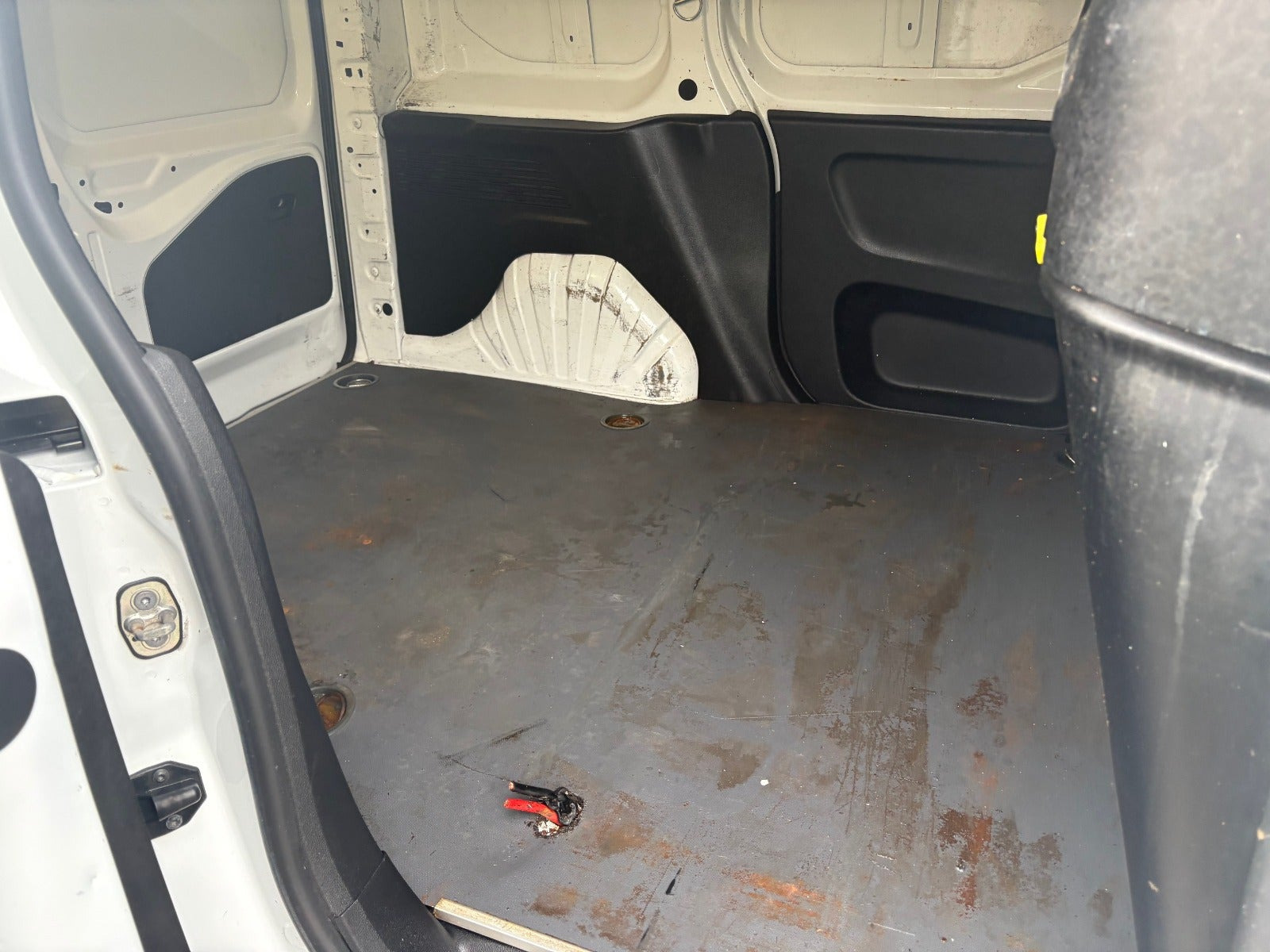 Hvid Citroën Berlingo fra 2021