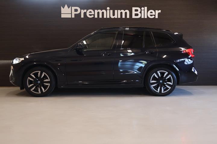 Sort BMW iX3 fra 2022