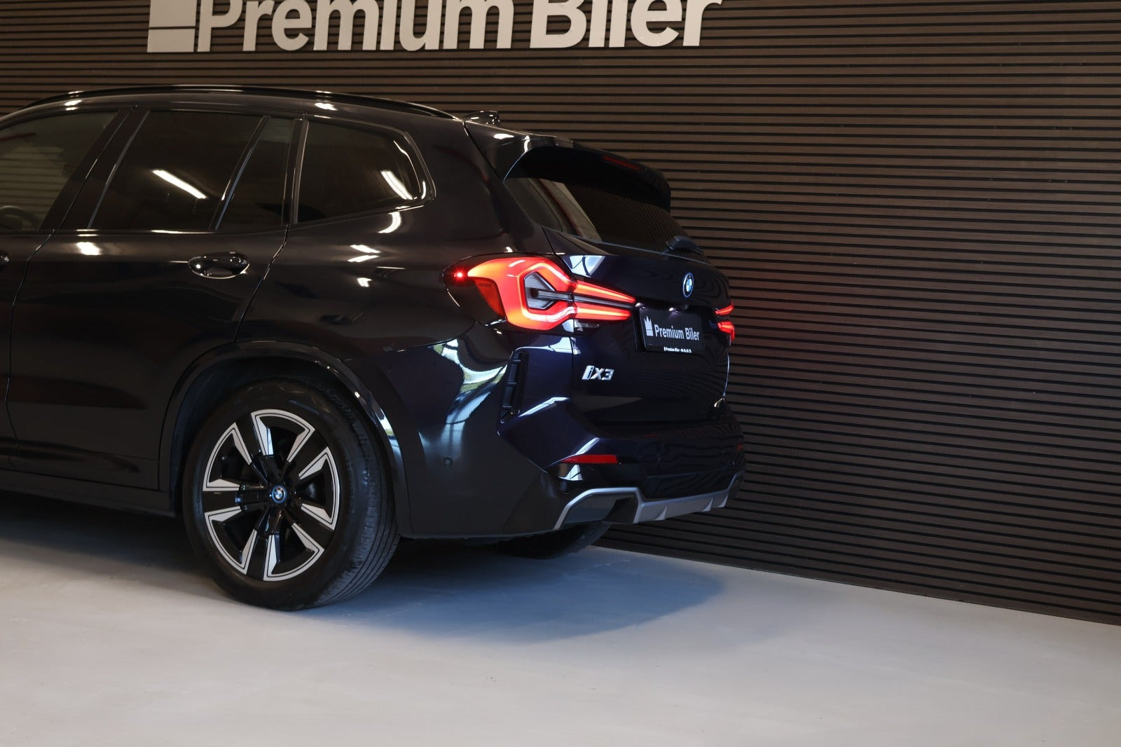 Sort BMW iX3 fra 2022