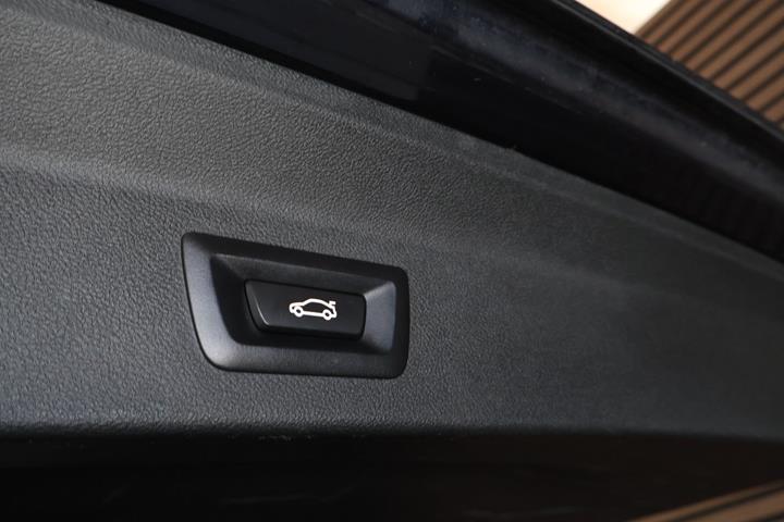 Sort BMW iX3 fra 2022