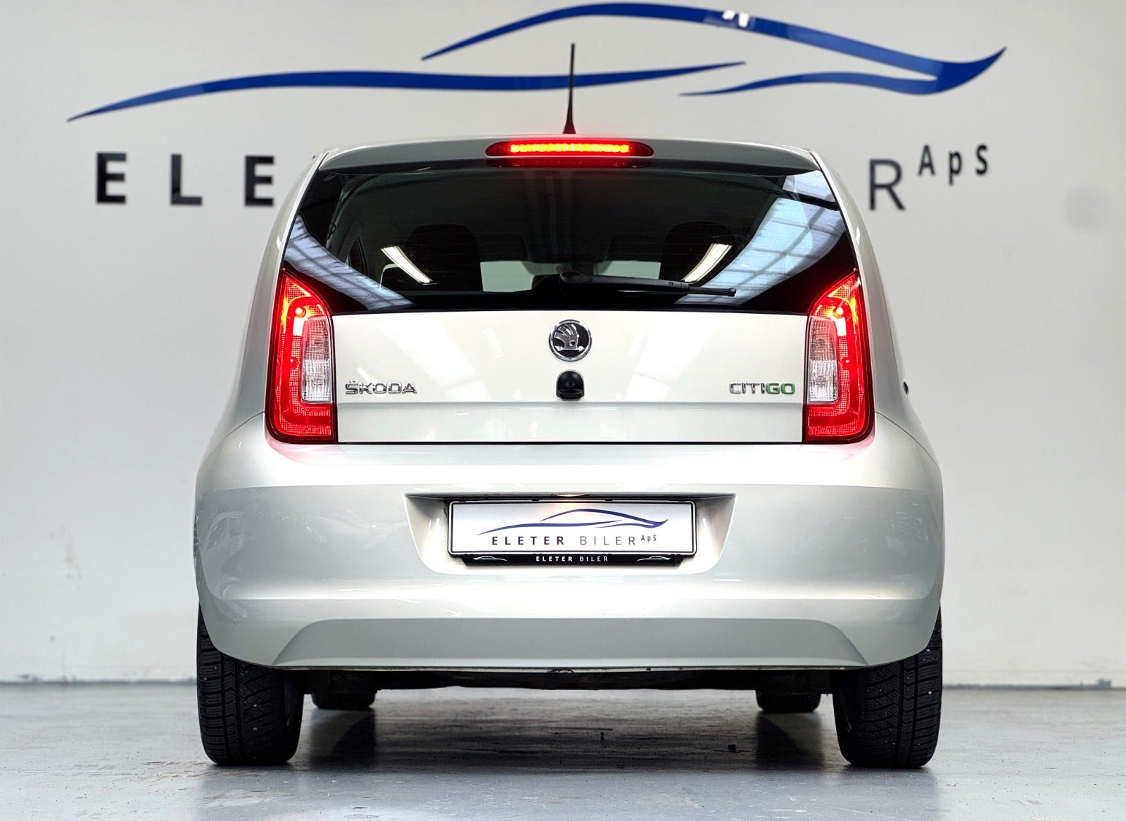 Grå Skoda Citigo fra 2014