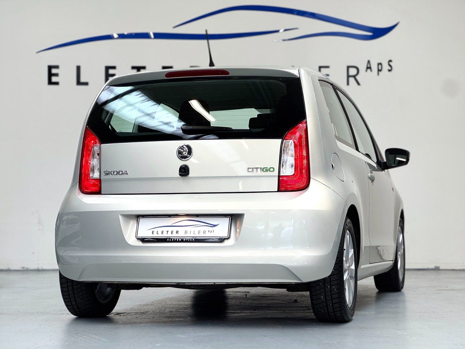 Grå Skoda Citigo fra 2014