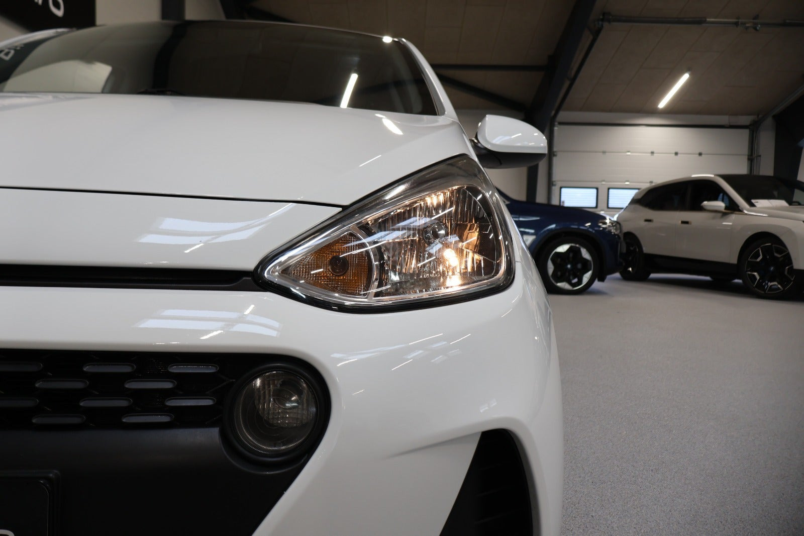 Hvid Hyundai i10 fra 2016