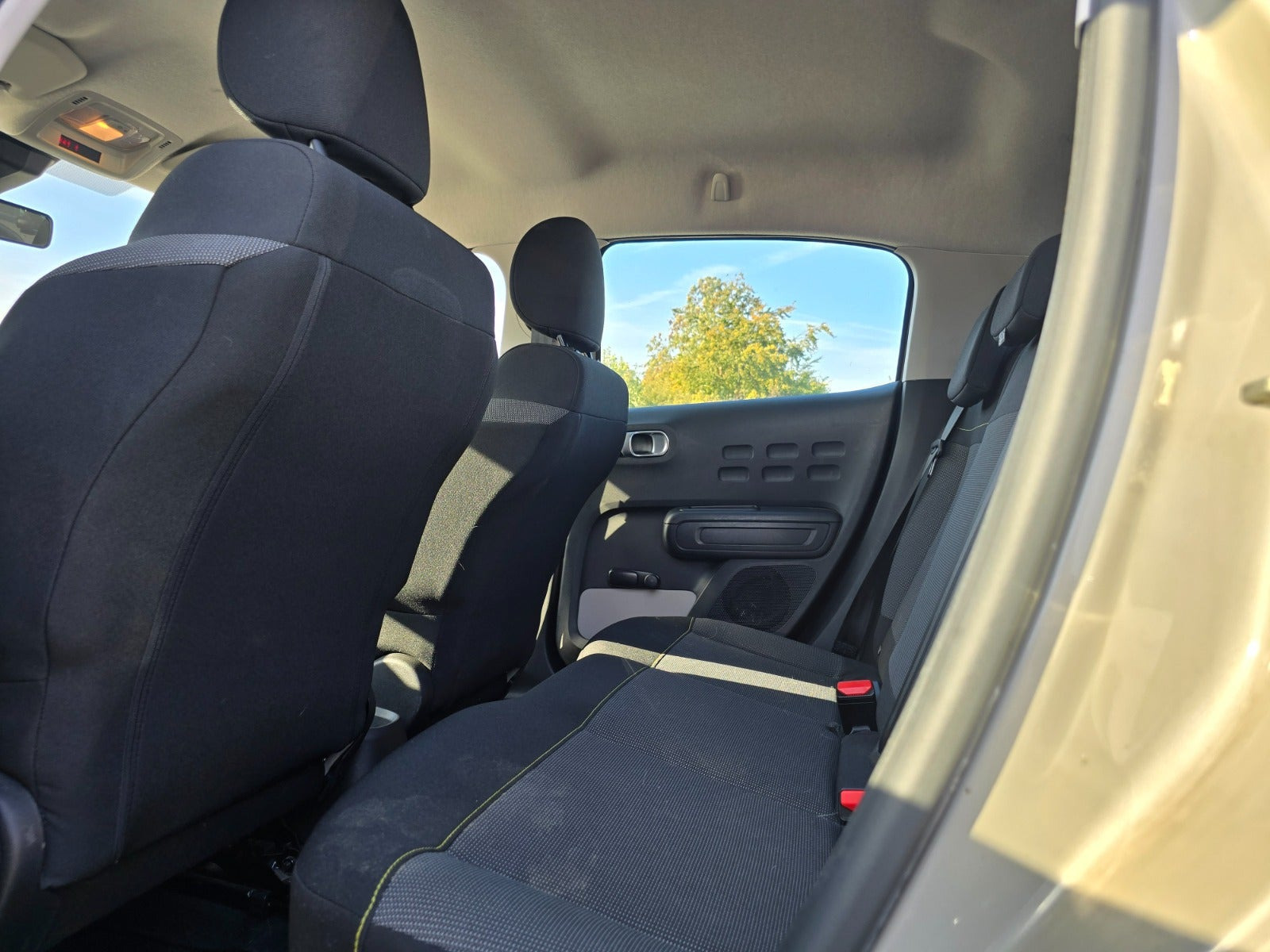Beige Citroën C3 fra 2019