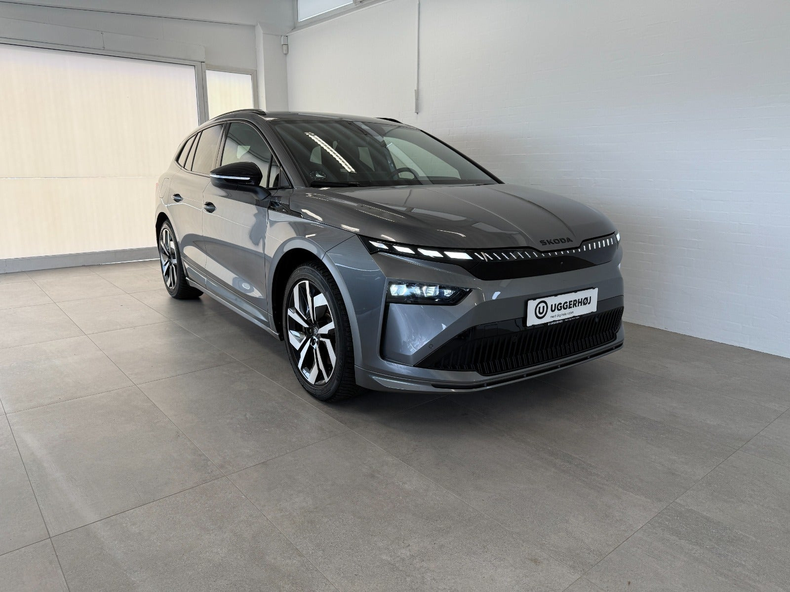 Grå Skoda Enyaq fra 2026