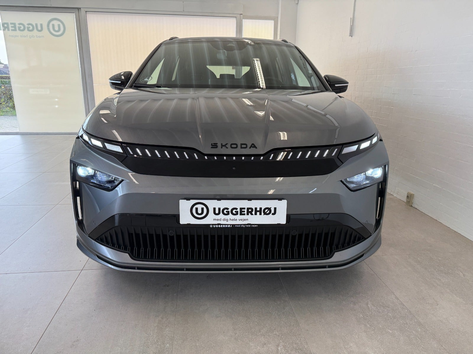 Grå Skoda Enyaq fra 2026