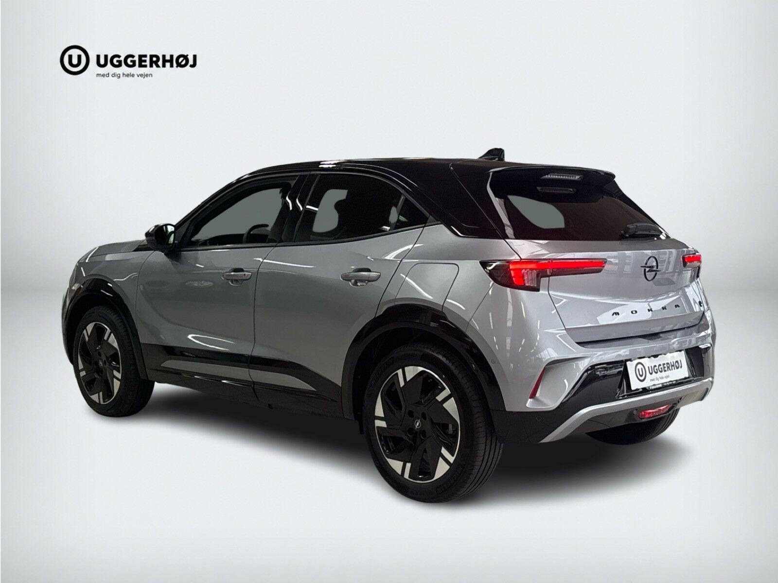 Sølv Opel Mokka-e fra 2025