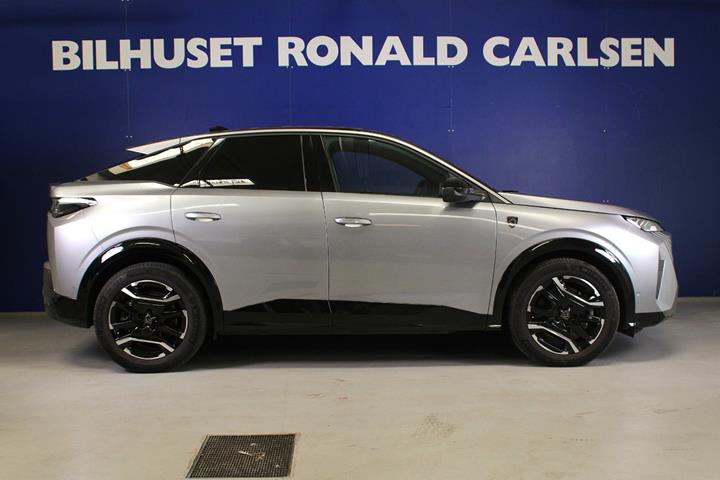 Sølv Peugeot e-3008 fra 2025