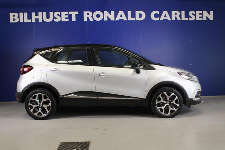 Sølv Renault Captur fra 2018