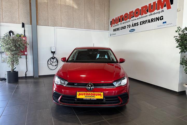 Rød VW Polo fra 2024