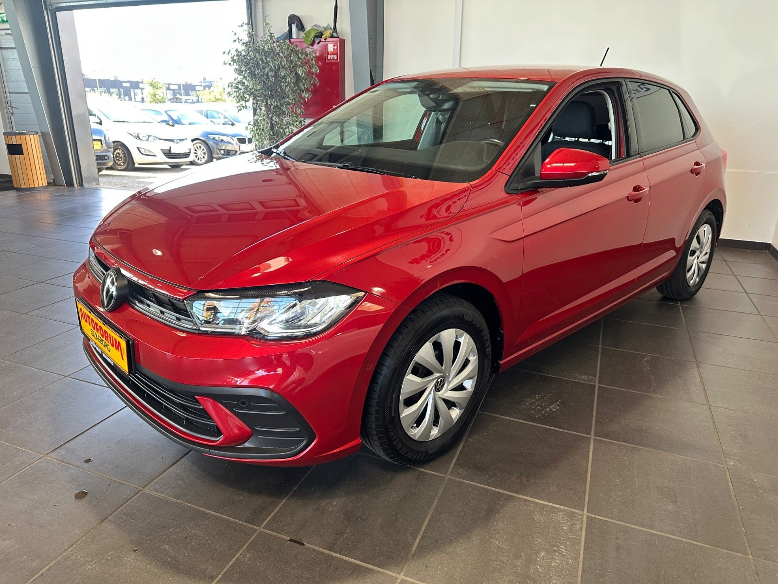 Rød VW Polo fra 2024