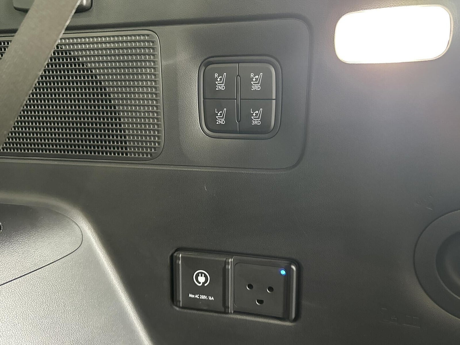 Sort Hyundai Ioniq 9 fra 2026
