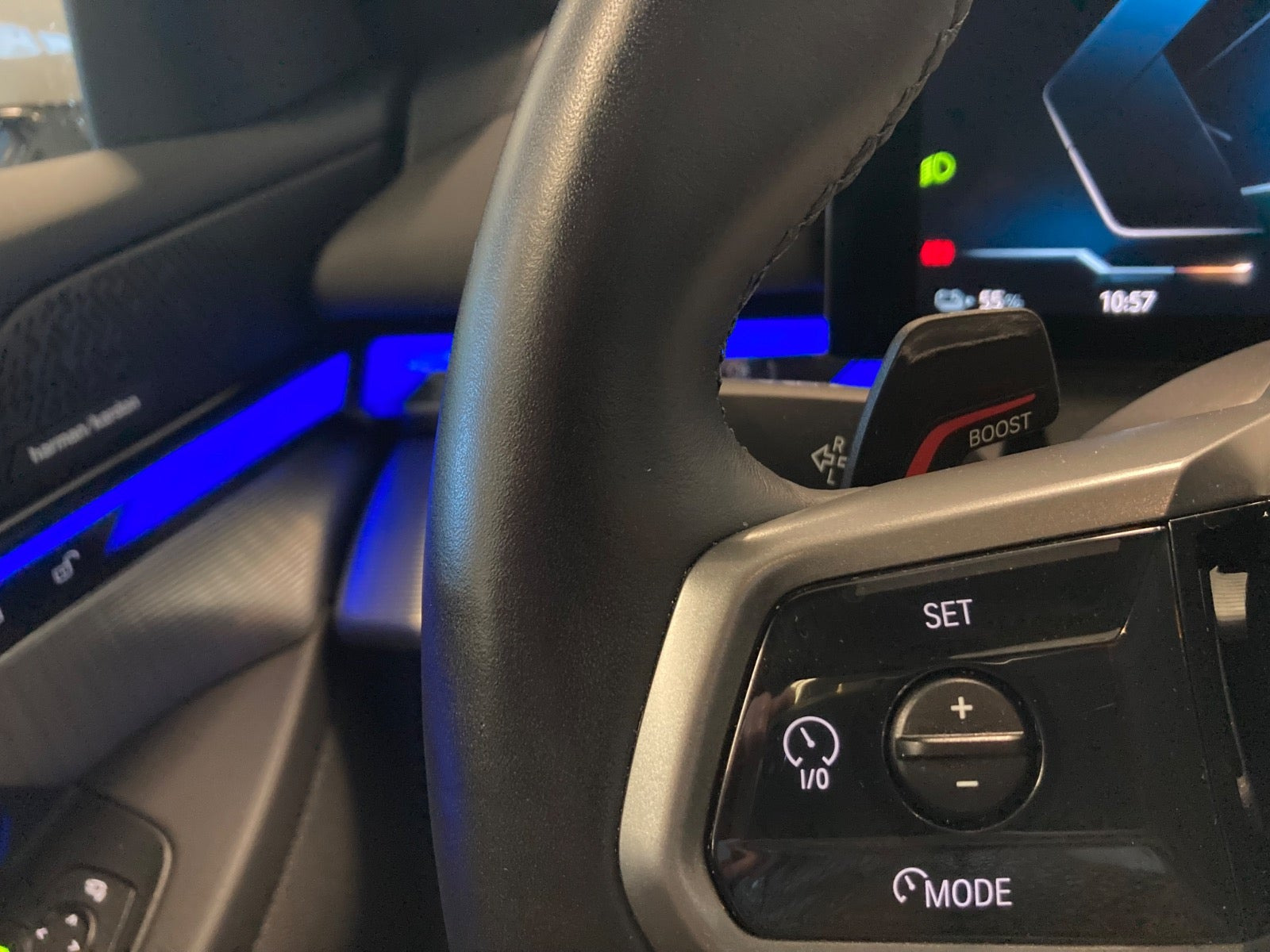 Hvid BMW i5 fra 2024
