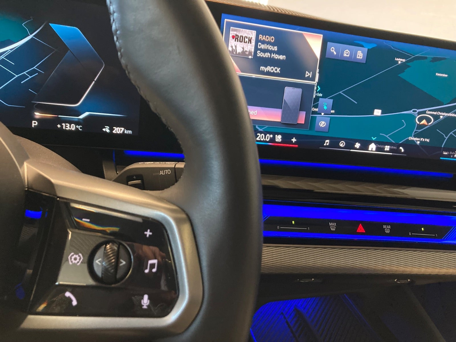 Hvid BMW i5 fra 2024