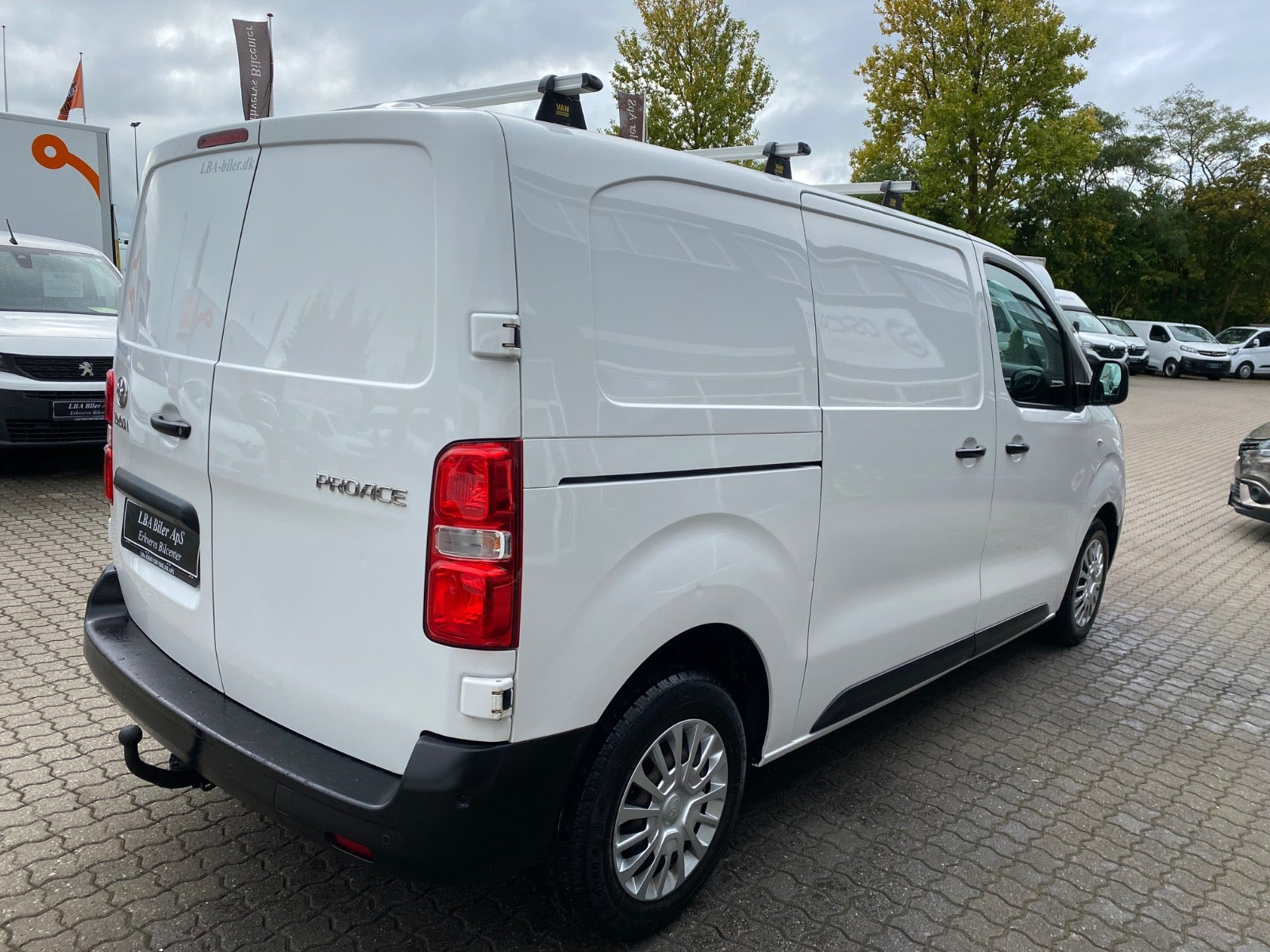 Hvid Toyota ProAce fra 2021