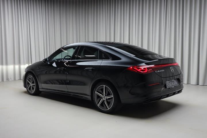Sort Mercedes CLA250+ fra 2025