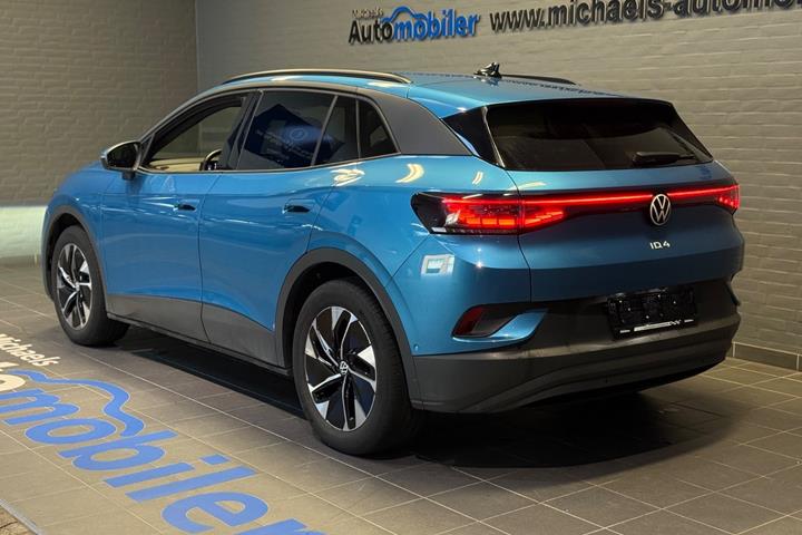 Blå VW ID.4 fra 2024