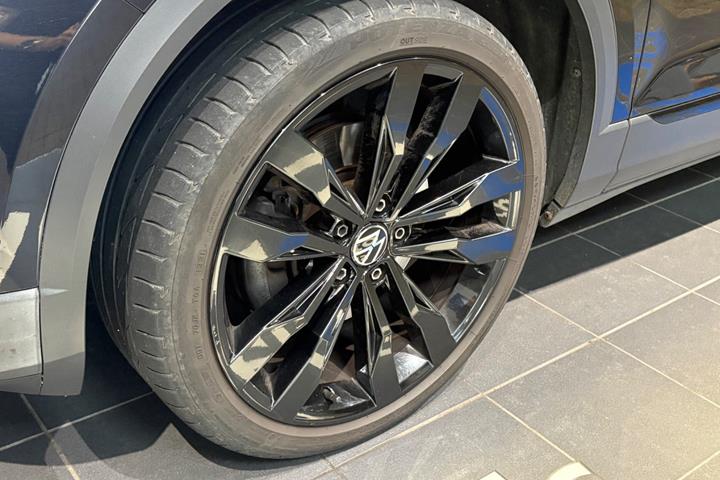 Sort VW T-Roc fra 2021