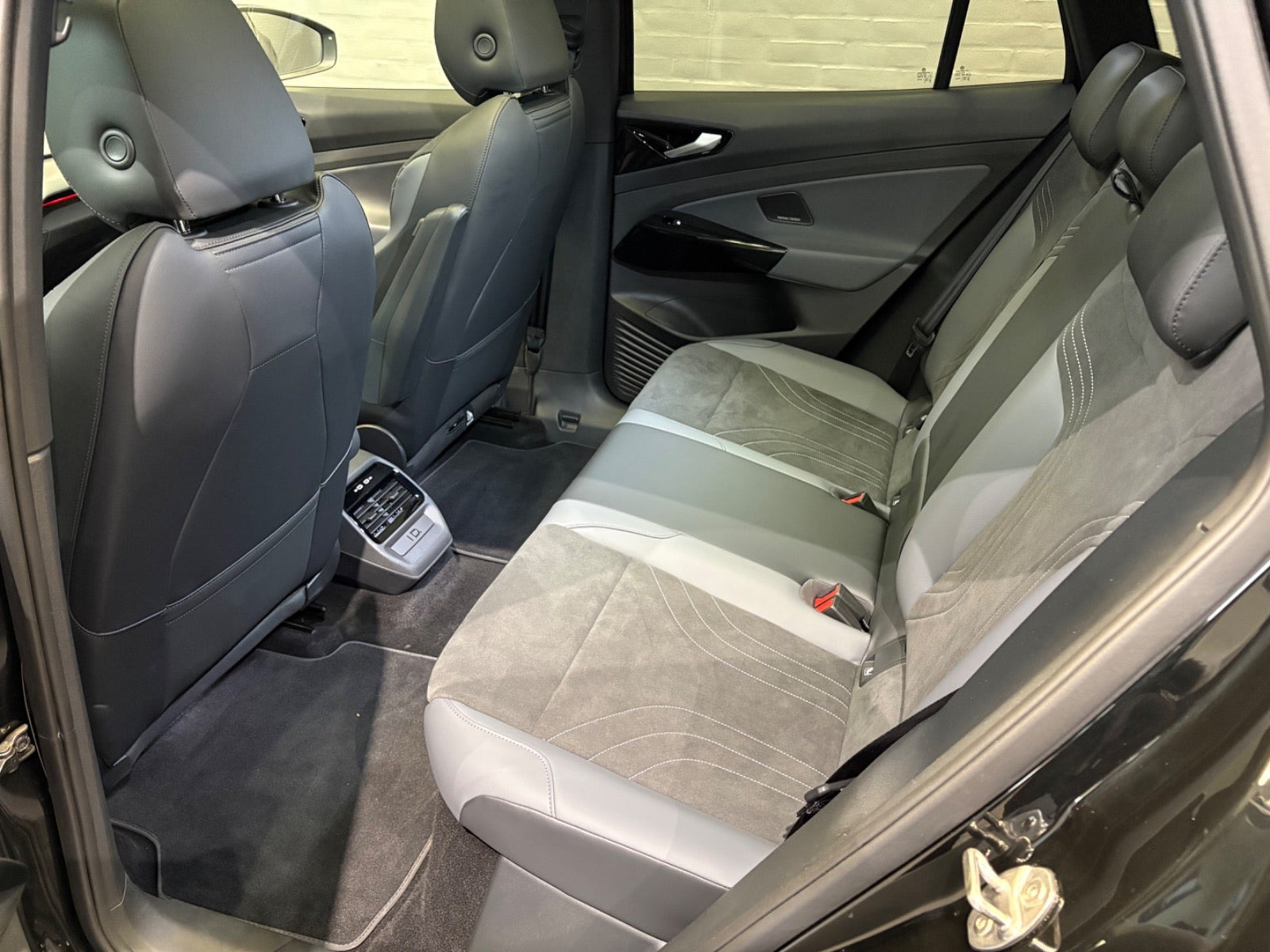 Sort VW ID.4 fra 2025
