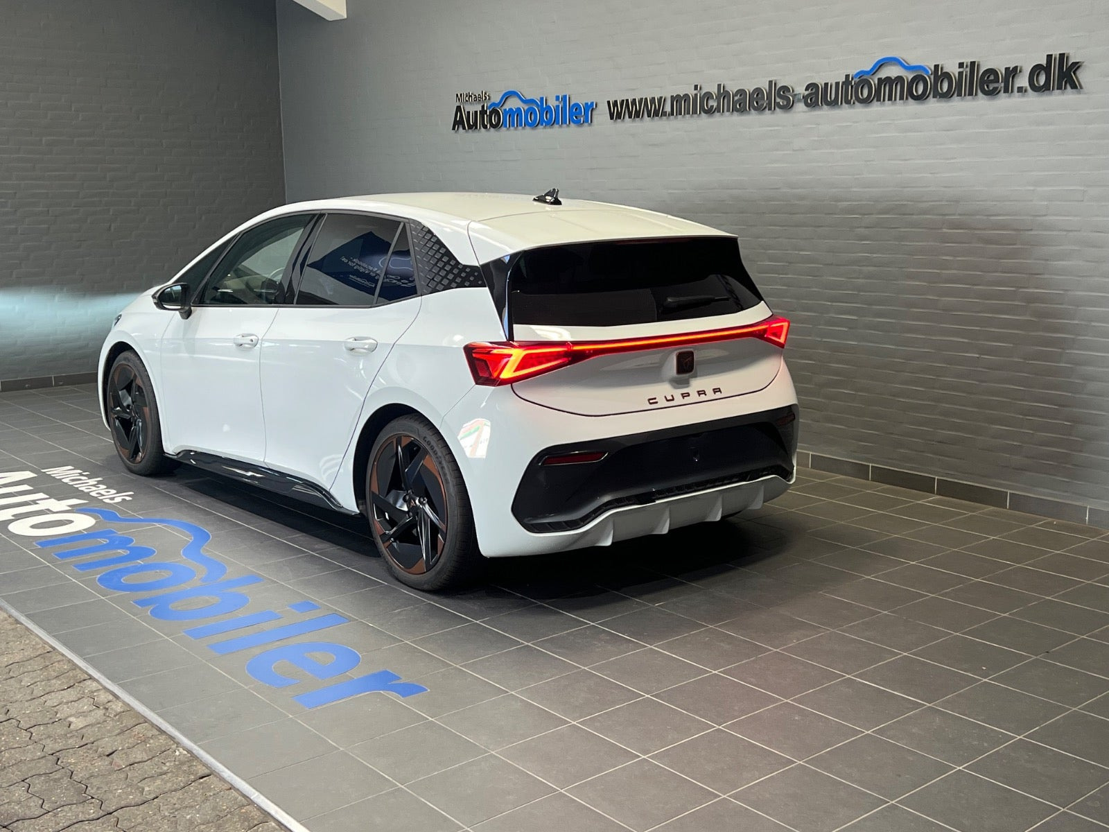 Hvid Cupra Born fra 2022