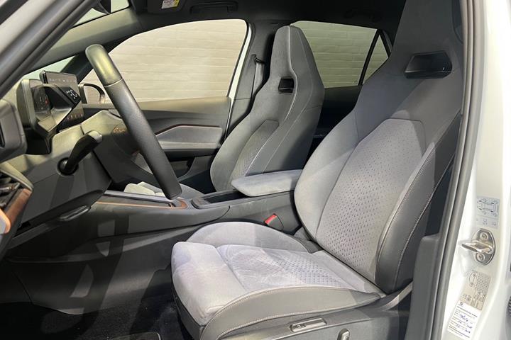 Hvid Cupra Born fra 2022