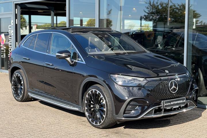 Sort Mercedes EQE350 SUV fra 2024