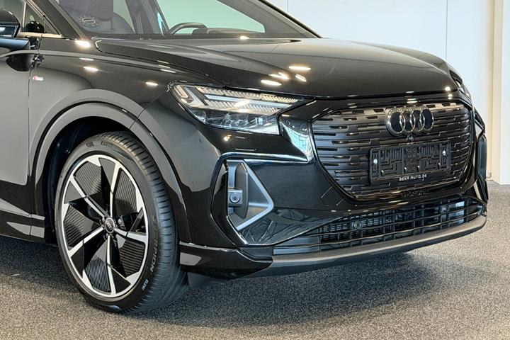 Sort Audi Q4 e-tron fra 2024