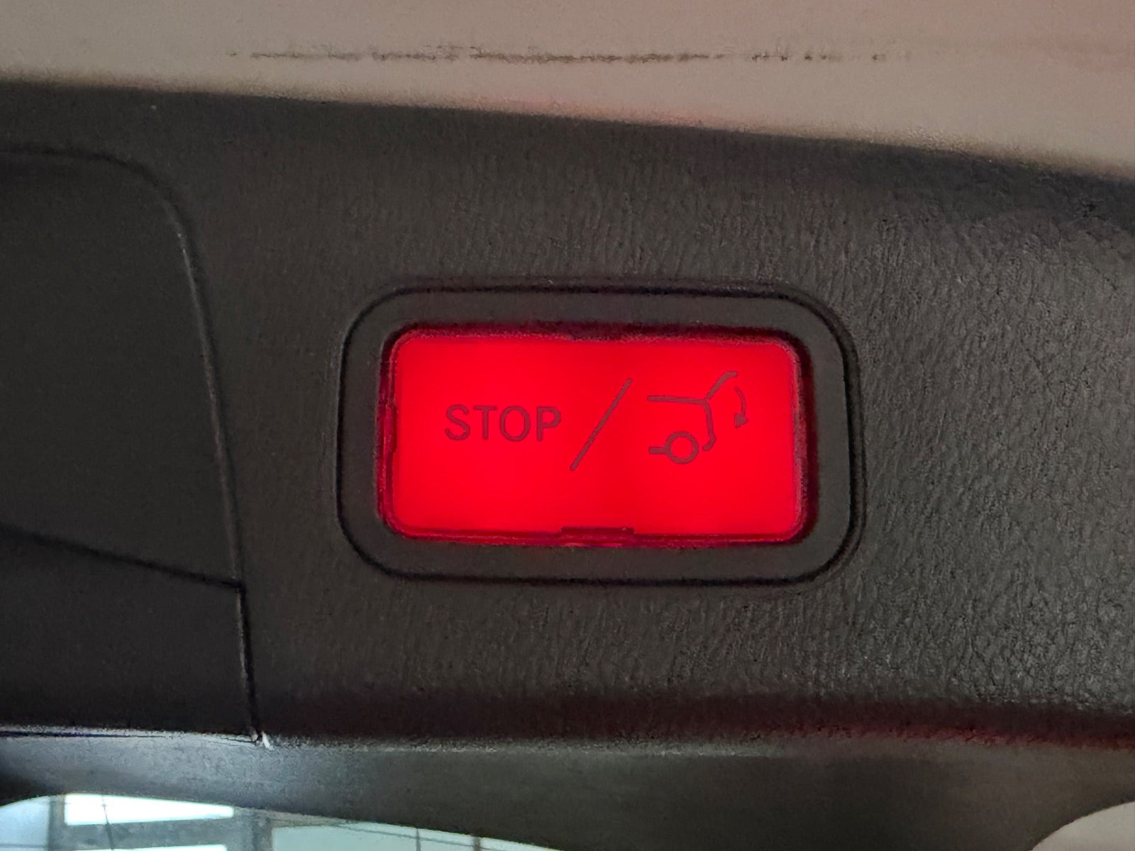 Hvid Mercedes EQA250 fra 2023