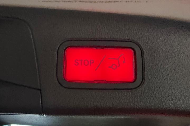 Hvid Mercedes EQA250 fra 2023