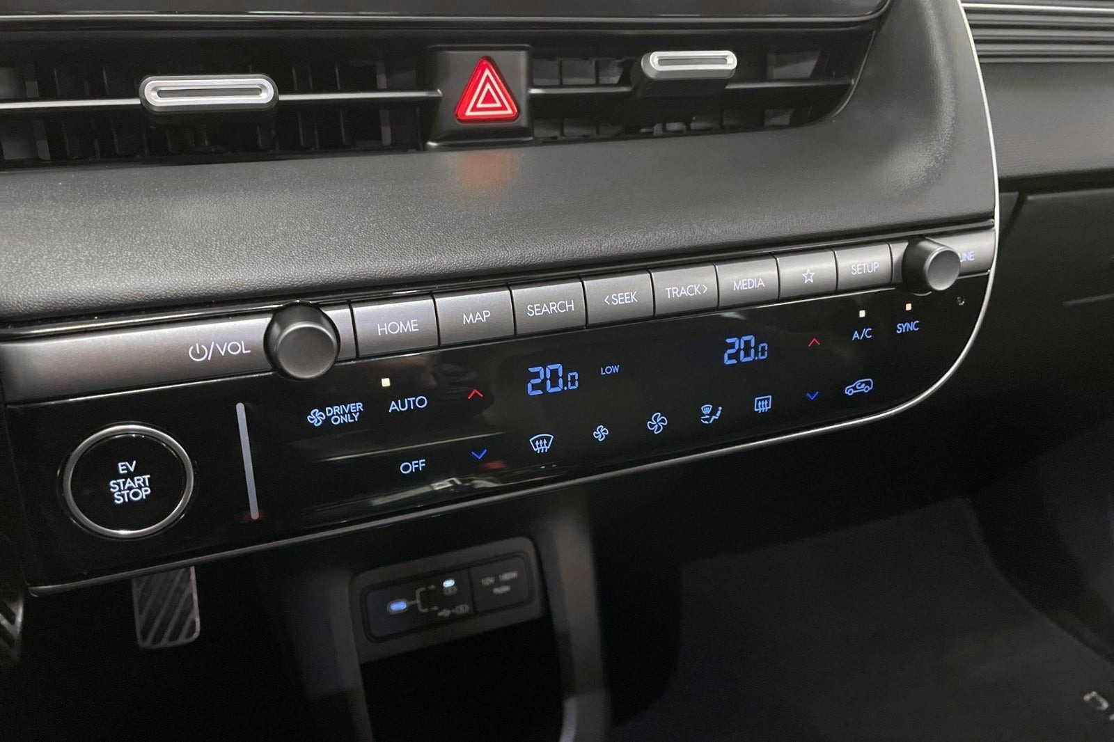 Grå Hyundai Ioniq 5 fra 2025
