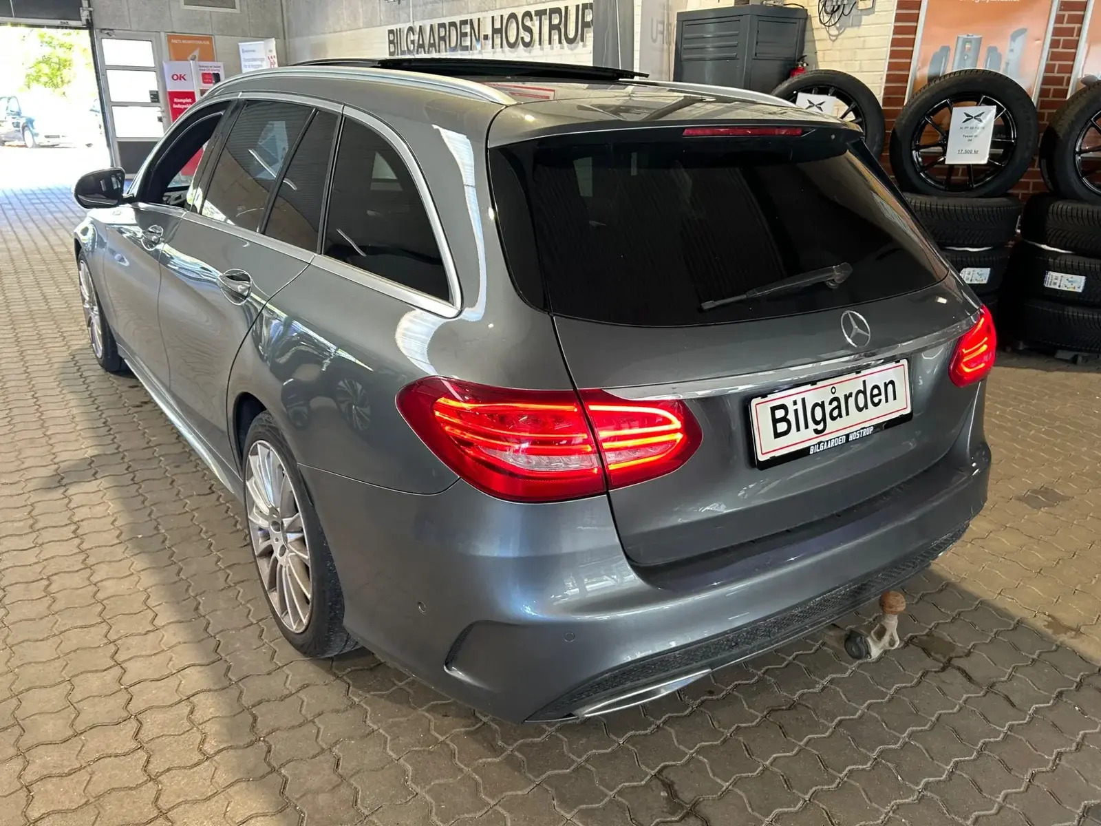 Sort Mercedes C220 d fra 2018