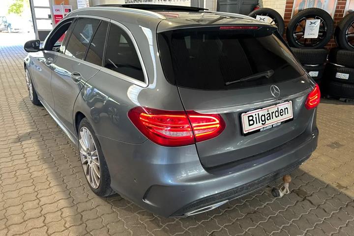 Sort Mercedes C220 d fra 2018