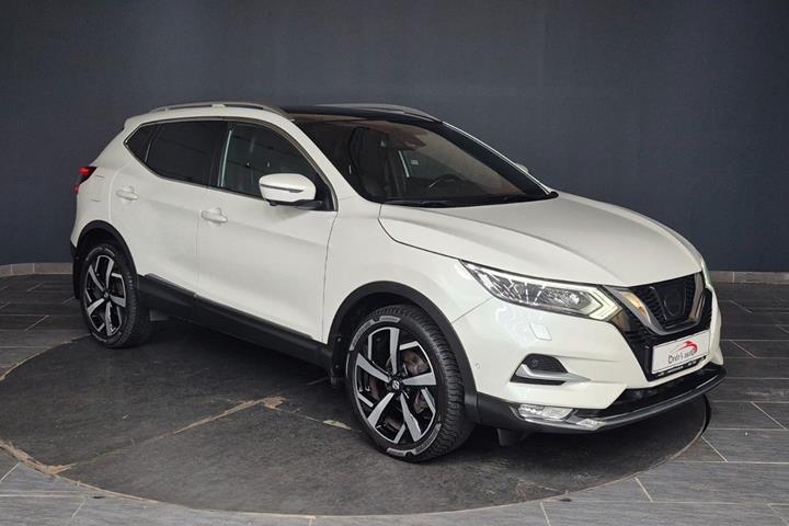 Hvid Nissan Qashqai fra 2017