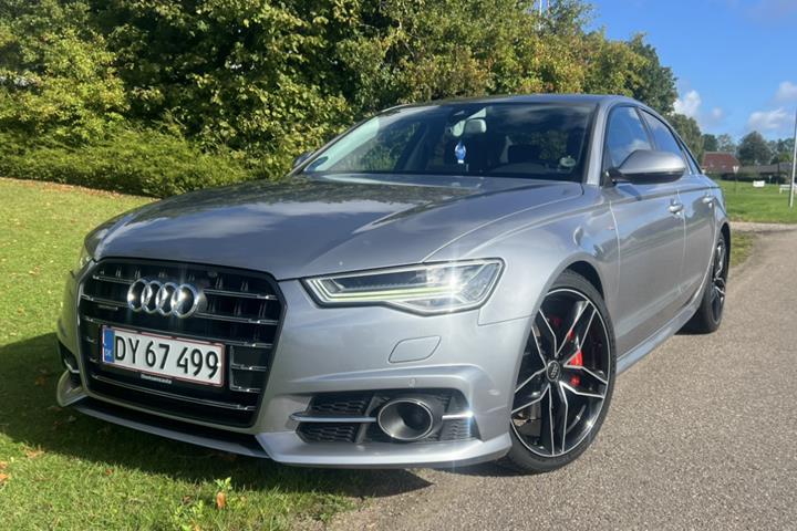 Grå Audi A6 fra 2016