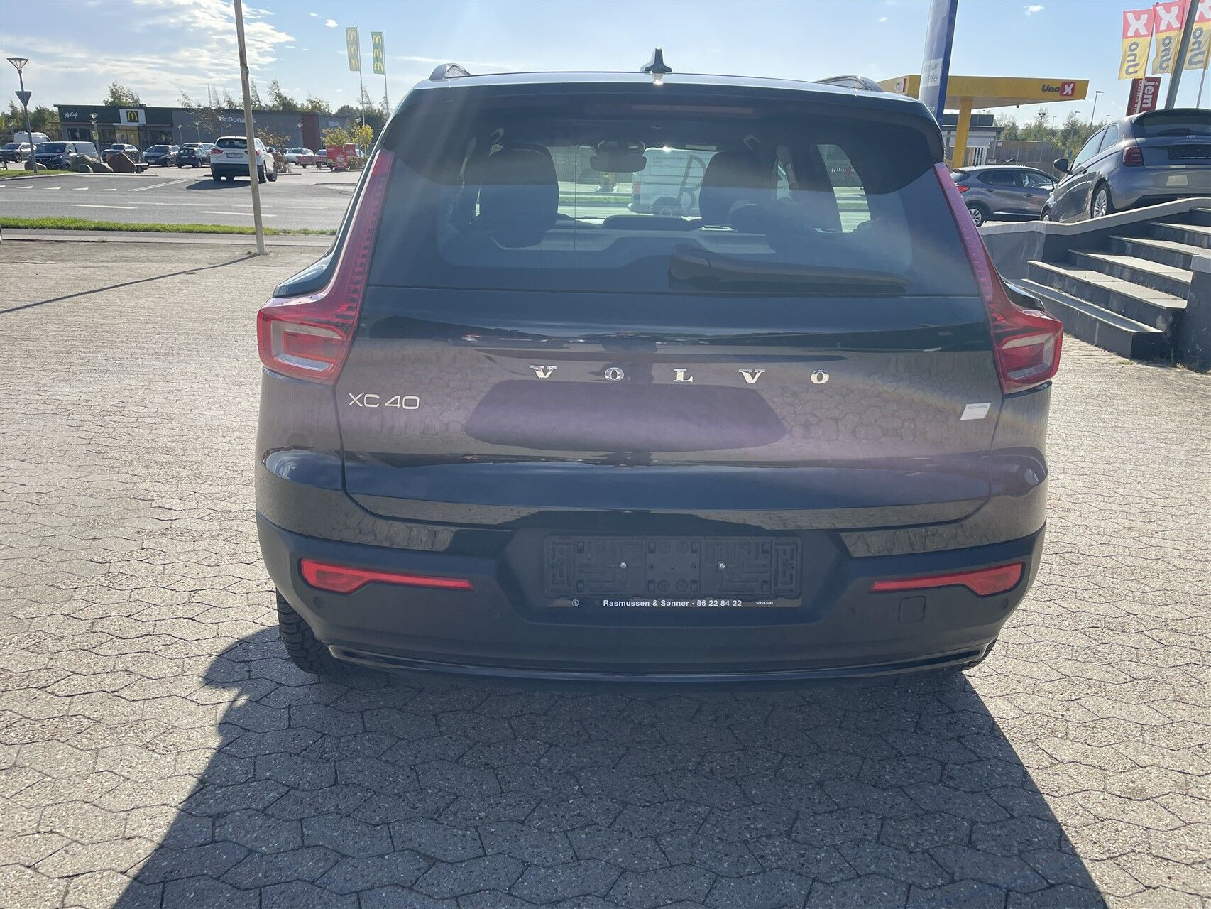 Sort Volvo XC40 fra 2023