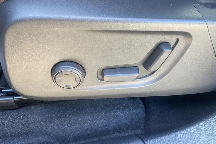Sort Volvo XC40 fra 2022
