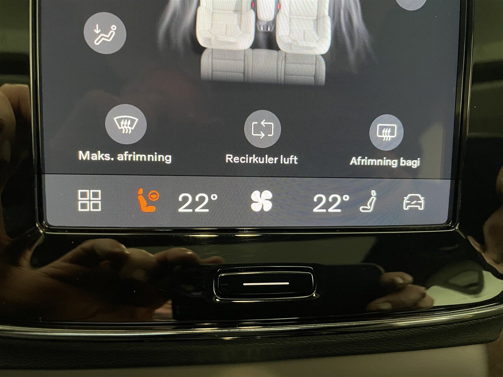 Sort Volvo XC40 fra 2023