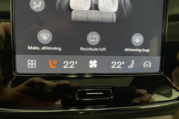 Sort Volvo XC40 fra 2023